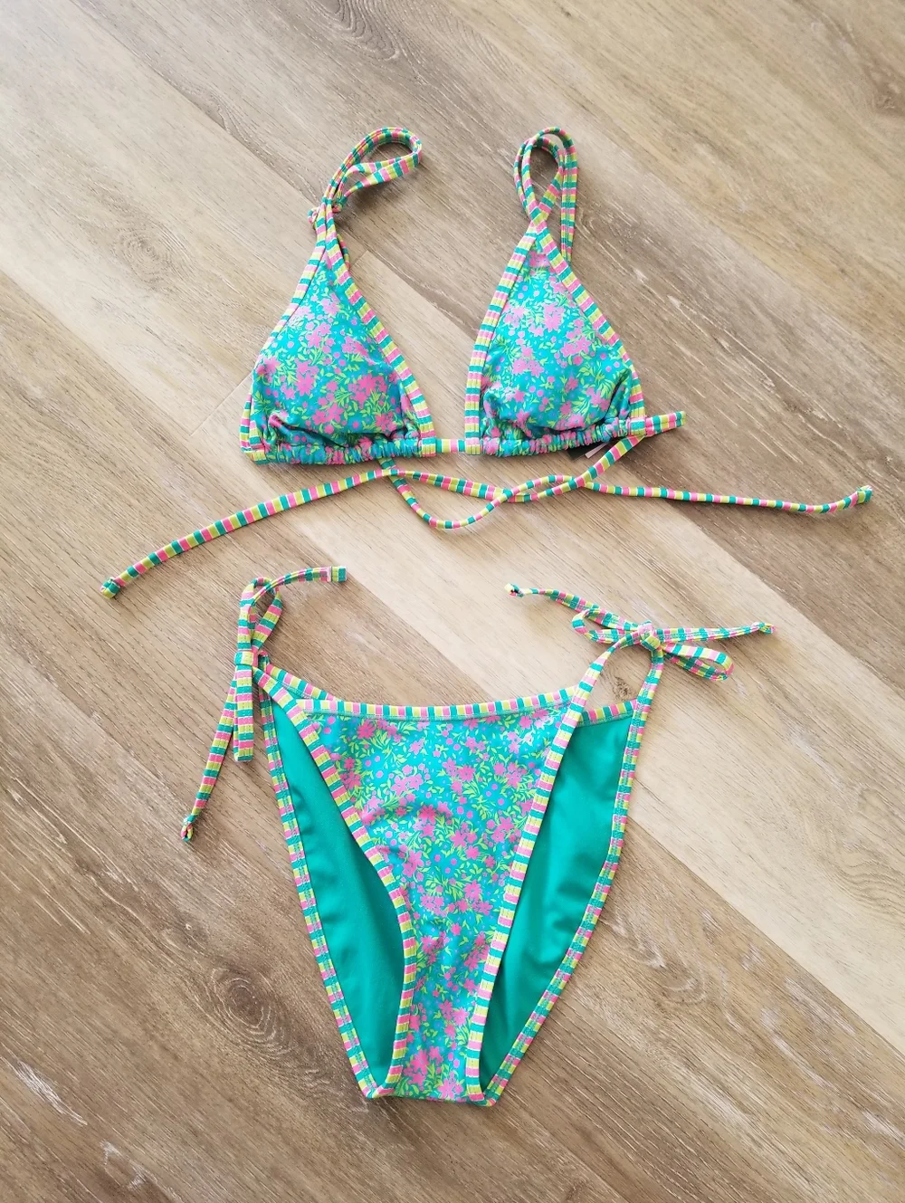 NWT Wild Fable Green Floral Low Rise Cheeky Bikini Top & Bottom Set Size Small